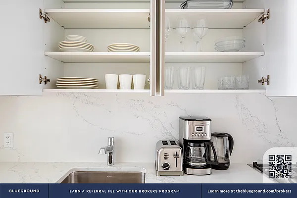 Rented by The Blueground | media 21