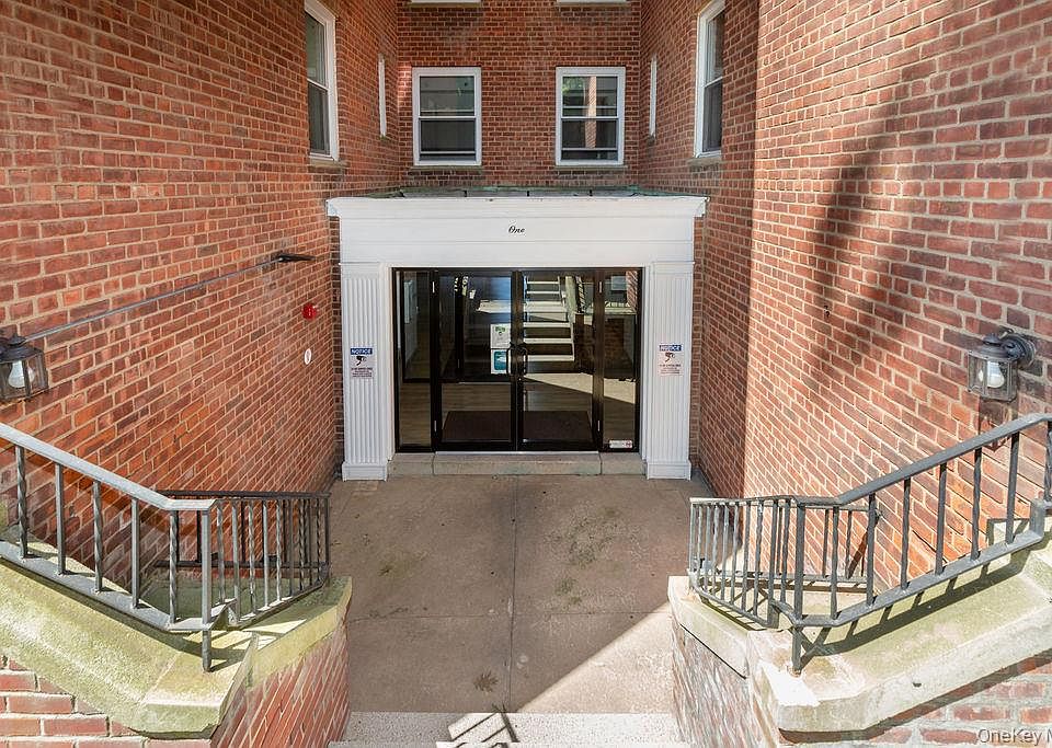 1st image of 1 Hawley Terrace #1F