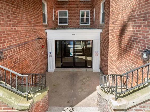 1 Hawley Terrace #1F, Yonkers, NY 10701