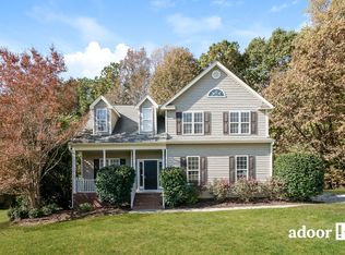 612 Raymond Dr, Clayton, NC 27527