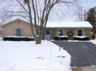 1120 Brush Hill Ln, Lake Zurich, IL 60047