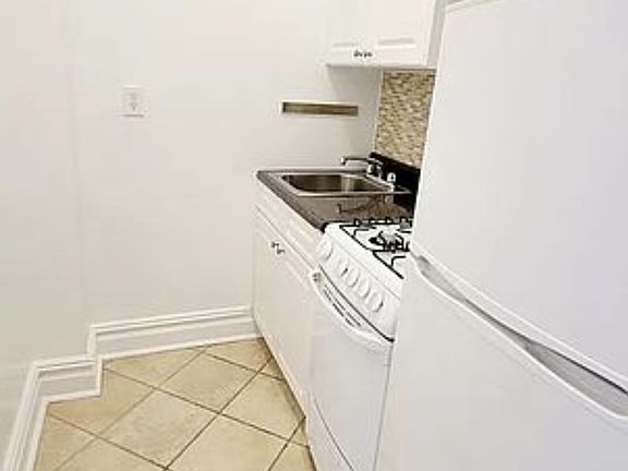 4th image of 350 W 85th St APT 38