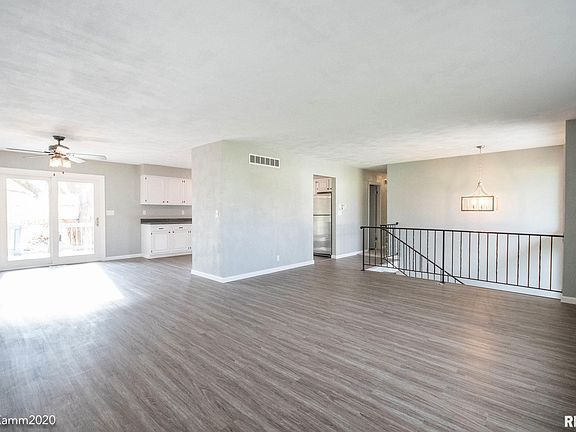 5th image of 10708 W Woodhaven Dr