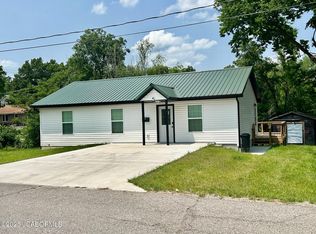 702 E Main St, California, MO 65018
