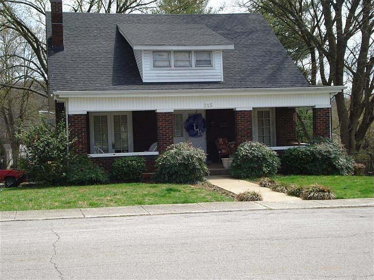 2nd image of 215 Cotter Ave
