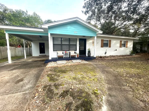 30 Palmetto Dr, Mary Esther, FL 32569