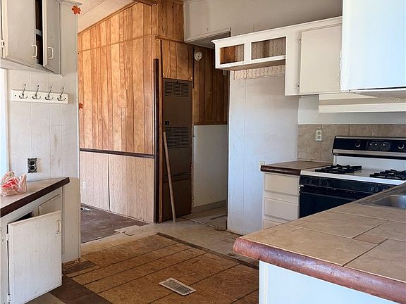 4th image of 3988 E Hearne Avenue