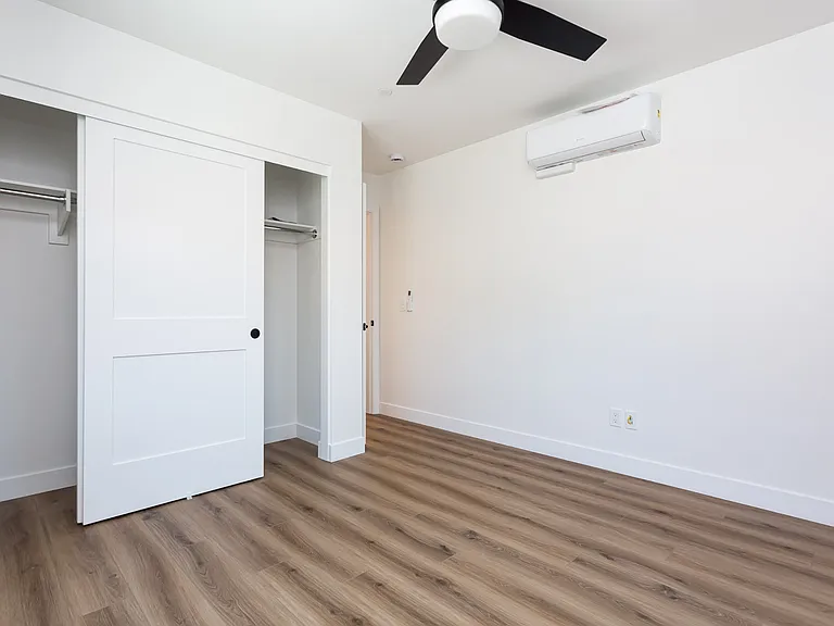 2610-2612 Juan St #2612-1 — Photo 14