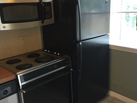 5th image of 1519 N Leverett Ave