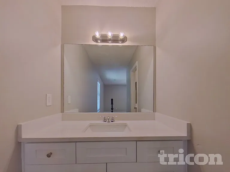 4486 Lindsey Dr — Photo 10