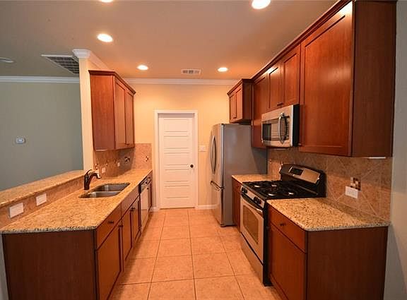 3rd image of 9217 Sweetgum Dr #151