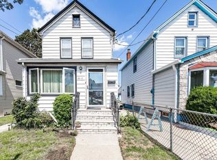 221-17 108th Ave, Queens Village, NY 11429