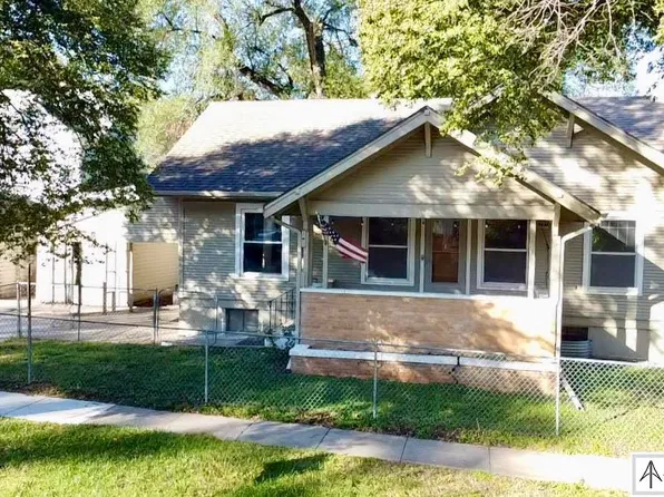 415 N 32nd St, Lincoln, NE 68503