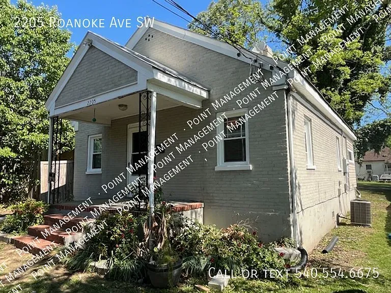 2205 Roanoke Ave SW — Photo 5