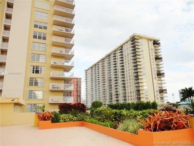 231 174th St APT 308, Sunny Isles Beach, FL, 33160