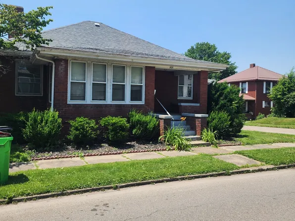 205 S 15th St, Coshocton, OH 43812