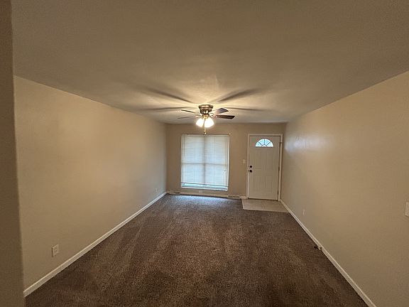 5th image of 2541 Angela Dr #1