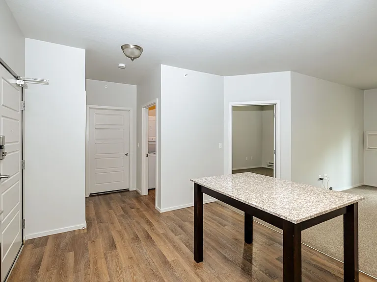 Kascade Place Apartments — Photo 105