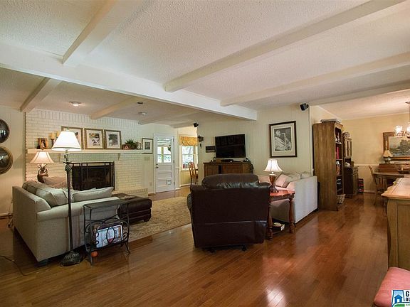 2nd image of 1117 Mountain Oaks Dr