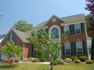 8205 Green Ice Dr, Pasadena, MD 21122