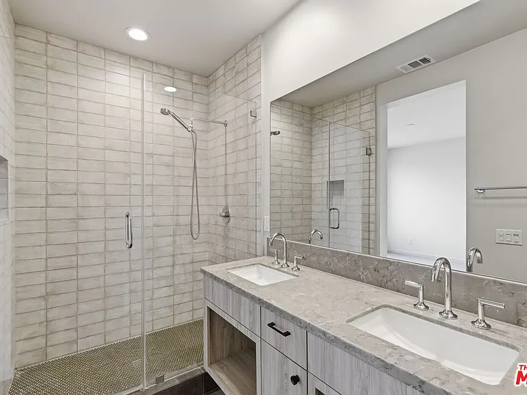 1605 N Arla Way — Photo 14