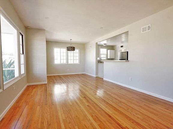 5th image of 7117 Galewood St