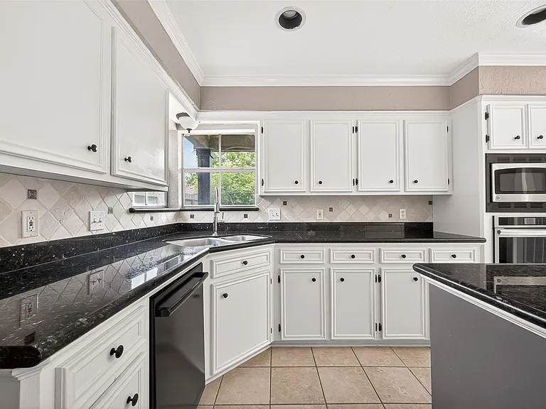 4003 W Valley Dr — Photo 13