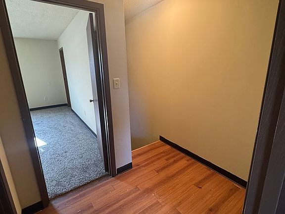 5th image of 4521-4533 W Bellview Dr