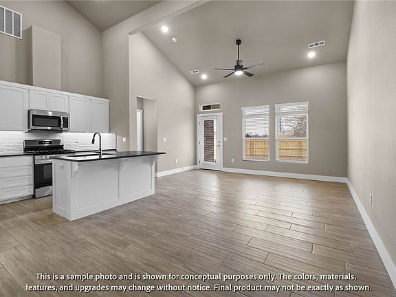 5th image of 440 Onyx Rd