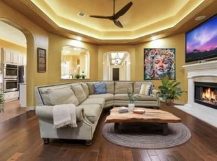 46 Chestnut Meadow Dr, Conroe, TX 77384