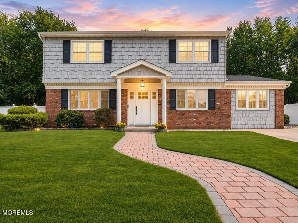 45 Croman Court, Hazlet, NJ 07730