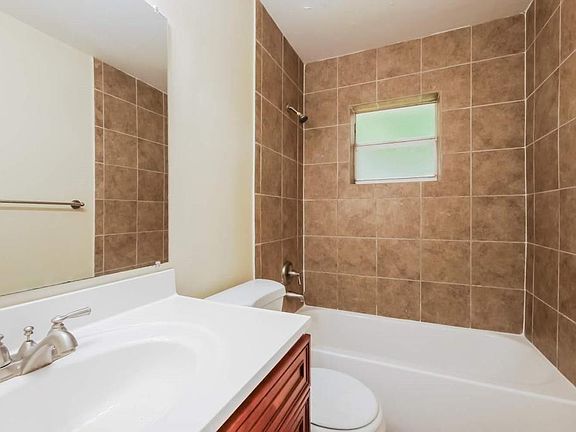5th image of 7602 NW 40th St #0