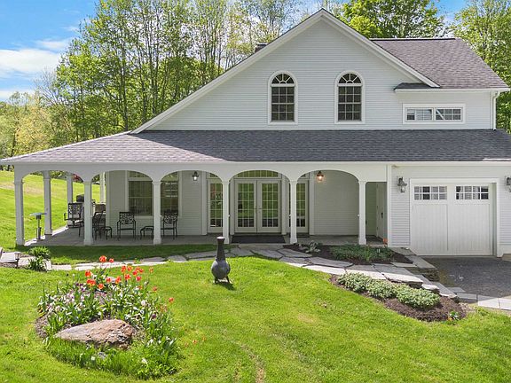3rd image of 1397 Cobb Hill Road