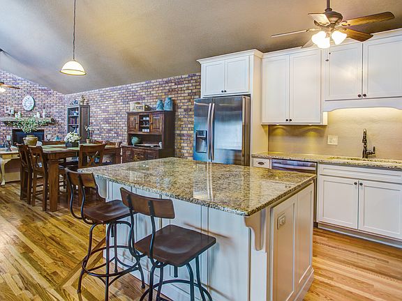4th image of 5660 Country Heights Dr