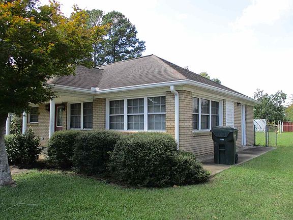 2nd image of 313 Belmont Dr