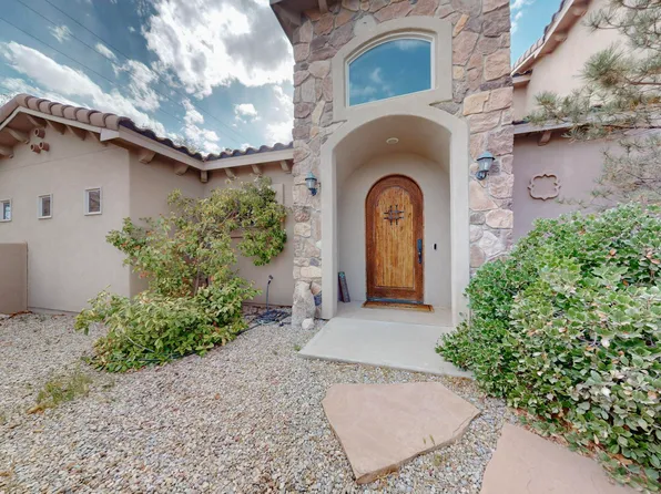 2403 Mountain Rd NW, Albuquerque, NM 87104
