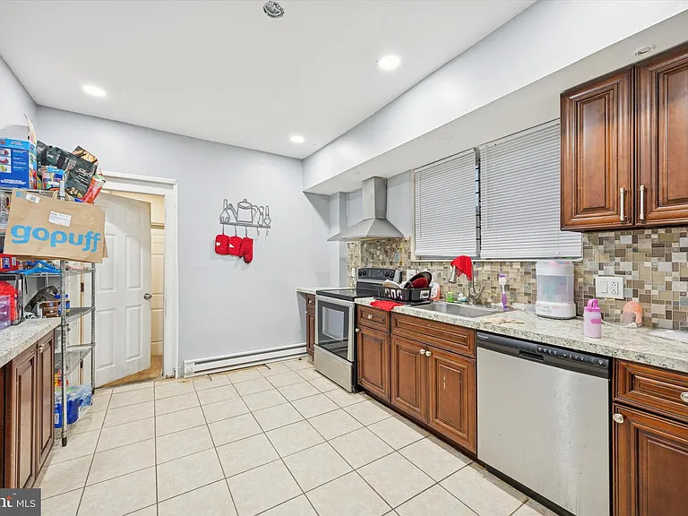 4928 W Thompson St #1 — Photo 3