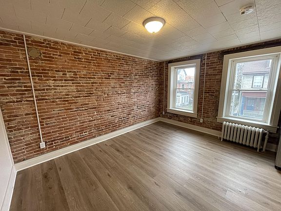 2nd image of 930 Cumberland St #11176146