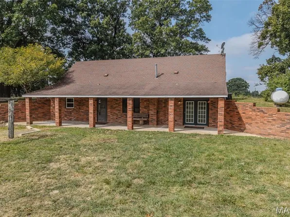 17796 Normandy Dr, Phillipsburg, MO 65536