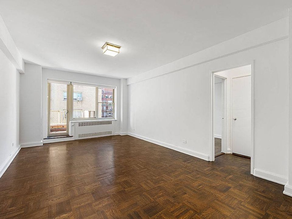 1st image of 40 Park Ave APT 10G