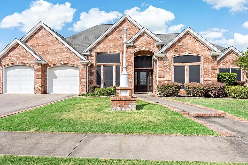 1st image of 6035 Queens Ct