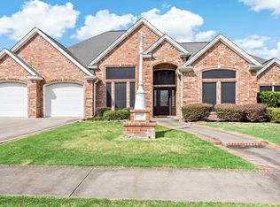 6035 Queens Ct, Orange, TX 77630