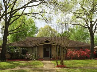 434 Shadow Creek Dr, Seabrook, TX 77586