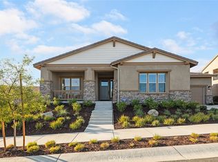 39504 Caladium Dr, Temecula, CA 92591