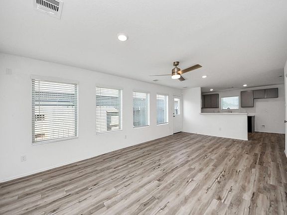 5th image of 4307 Palmetto Ln