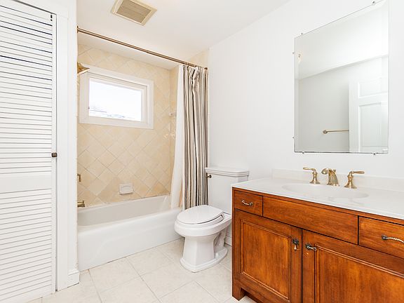 5th image of 4 Cogswell Pl