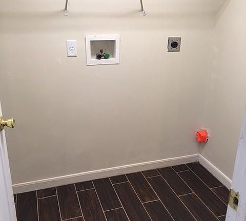 3rd image of 20 Marlou Dr APT 2