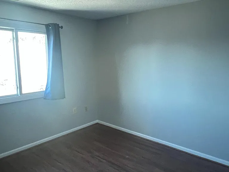 1315 Ravens Crest Dr — Photo 13