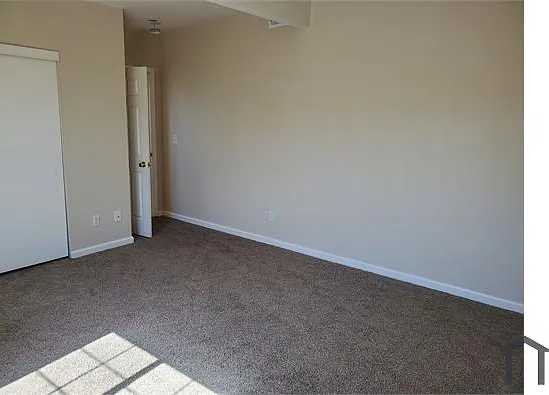 2311 Craig Ave — Photo 6