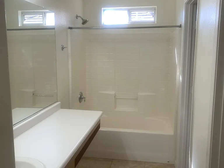 5147 W Fulton St — Photo 3